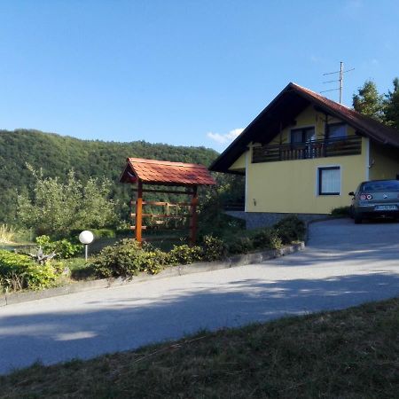 Getaway "At The Three Lights" Villa Sevnica Buitenkant foto
