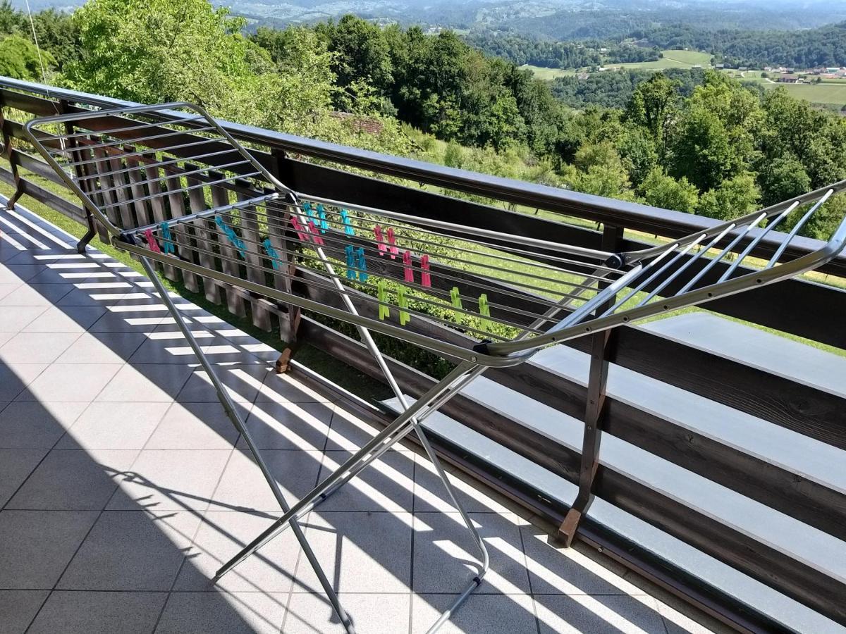 Getaway "At The Three Lights" Villa Sevnica Buitenkant foto