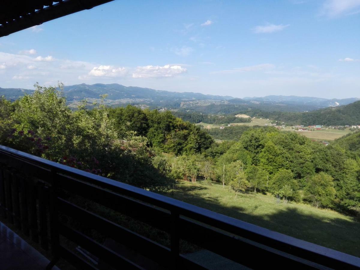 Getaway "At The Three Lights" Villa Sevnica Buitenkant foto